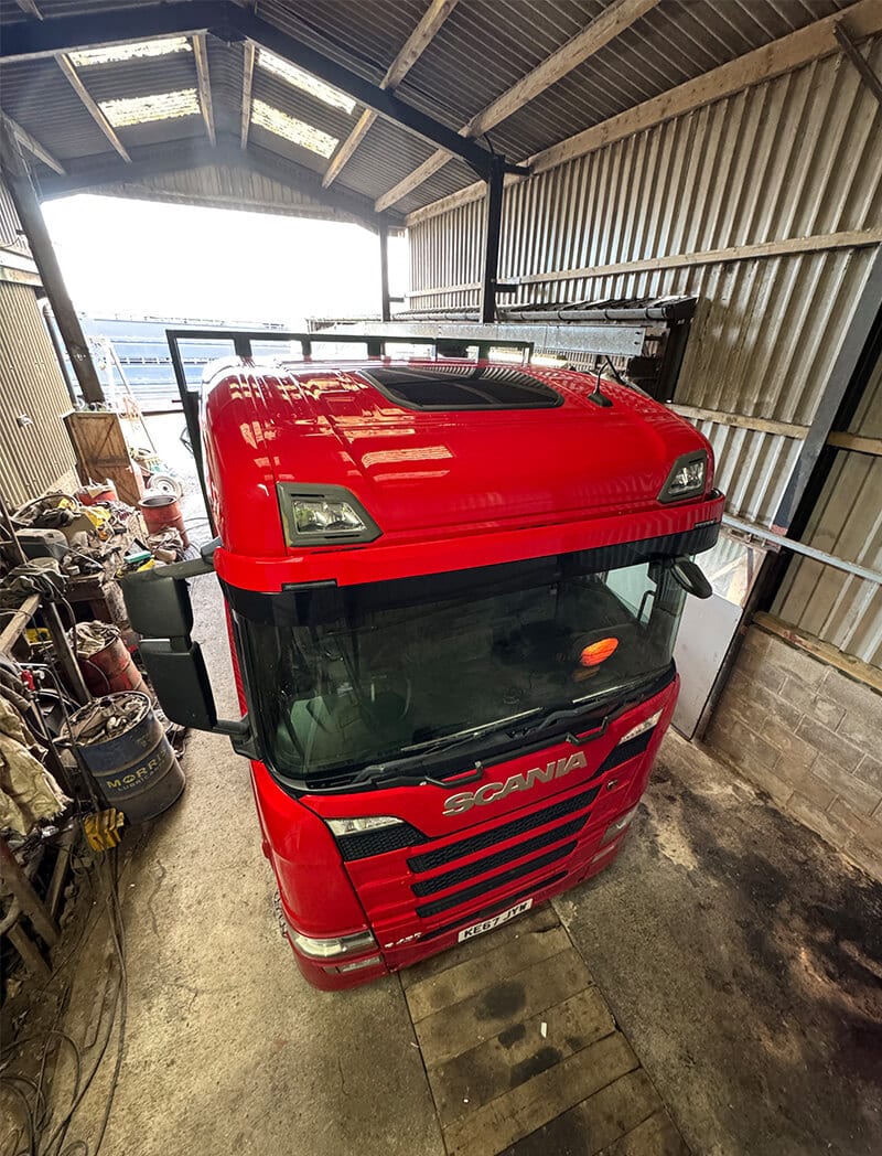 Sustainable lorry wrap completed for UK logistics company